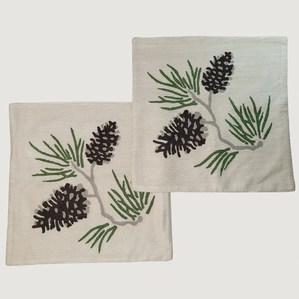 Pottery Barn Pine Cone 2009 Embroidered Pillow Covers Set of 2 Cream 18x18 RARE